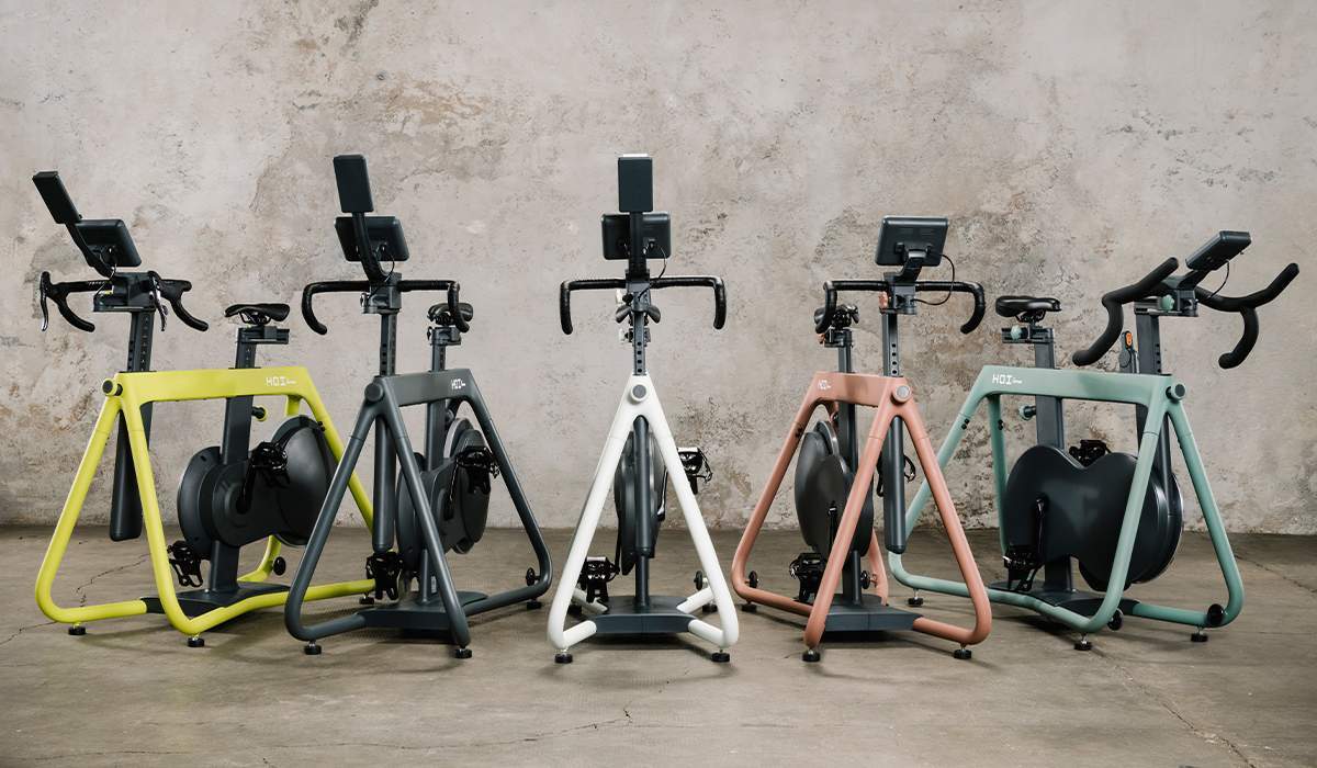 Ideais para um curto treino de aquecimento antes da construção de músculos-alvo são, por exemplo, as bicicletas FRAME da Kettler, que serão lançadas no início de 2023.